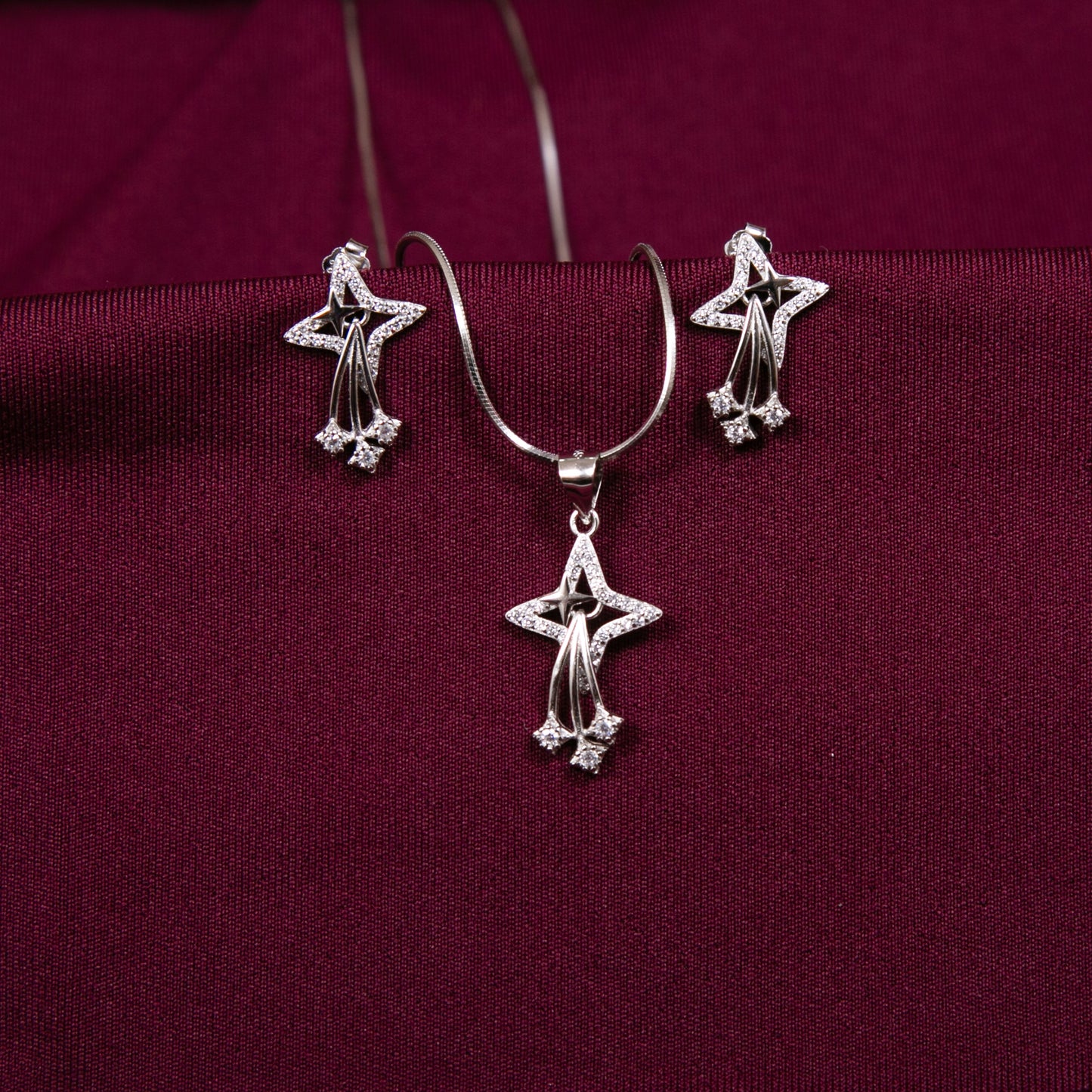 Ster Zircon Pendant Set