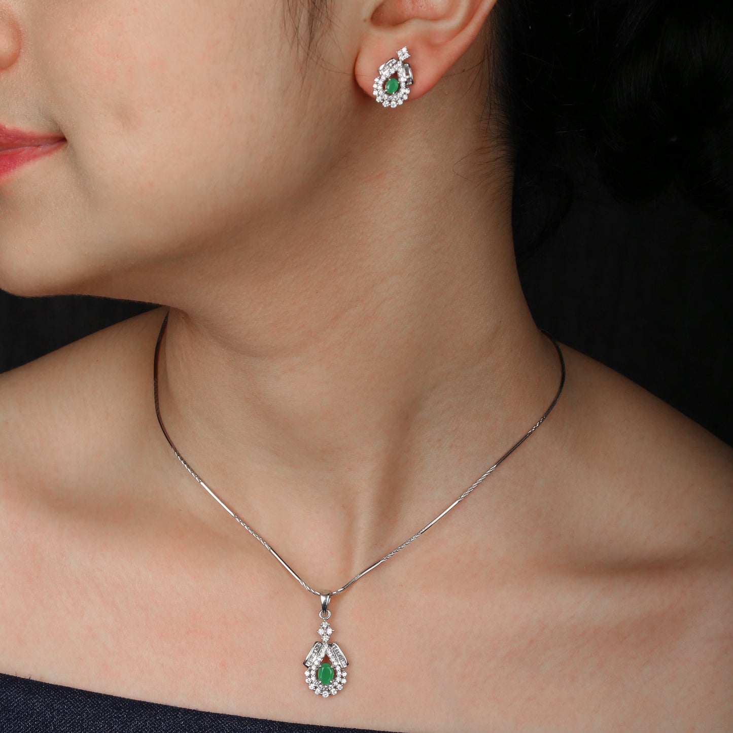 Floral Green Zircon Pendant Set