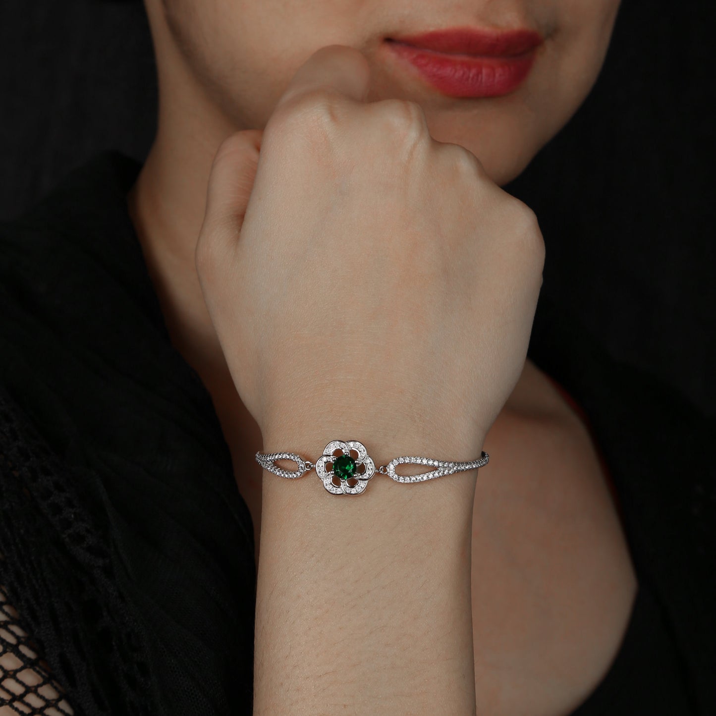 Silver Throne 925 Silver Adjustable Cz Green Chain Bracelet