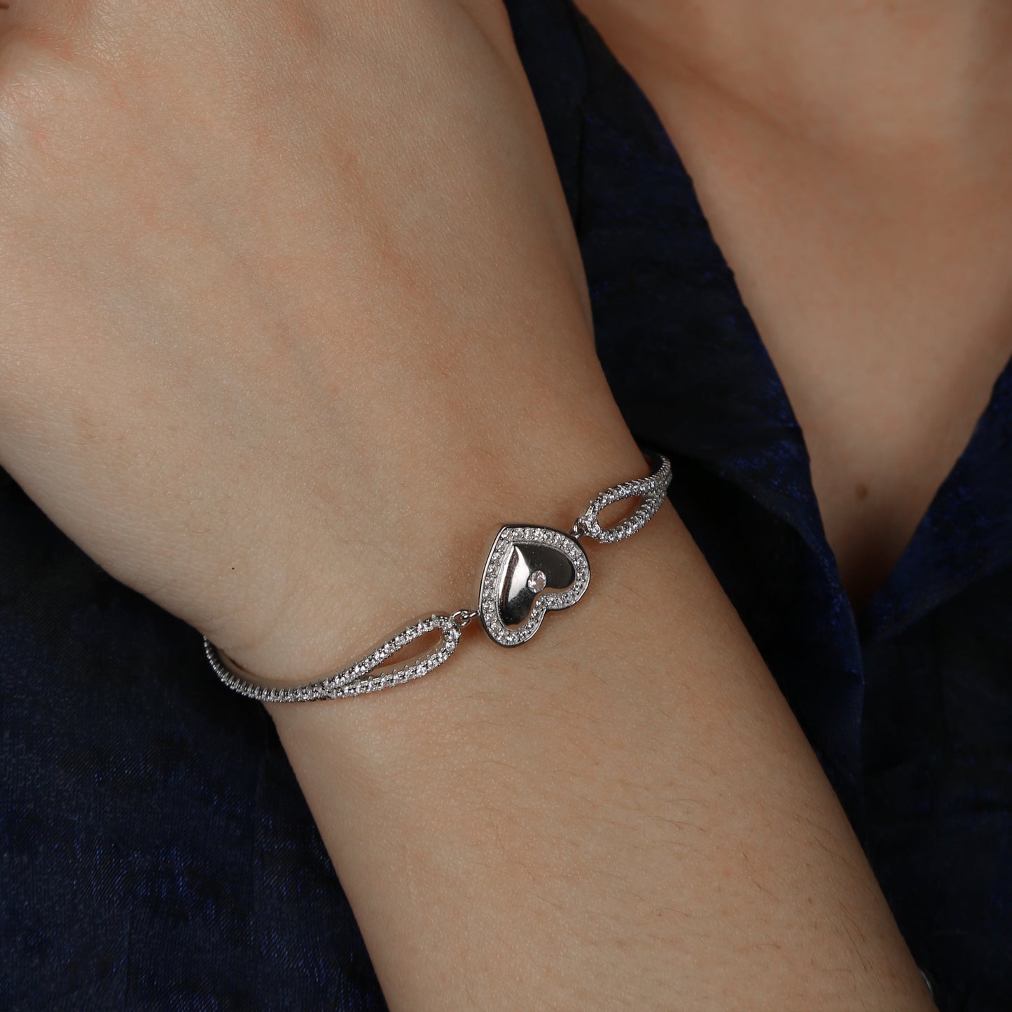 925 Silver Cz Heart Design Adjustable Bracelet