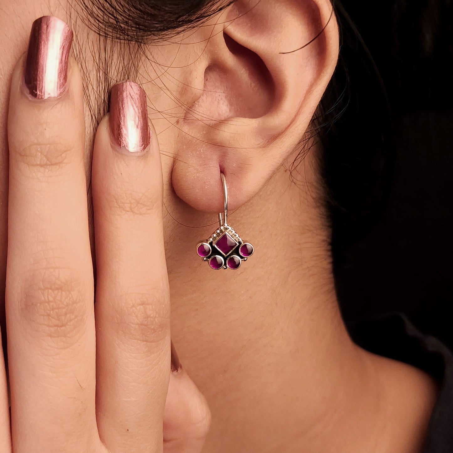 Red Cut-Stone Hanging Style Earrings