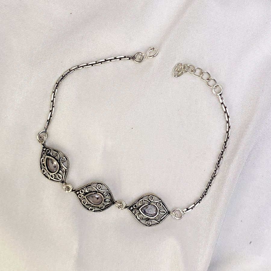 Clear Stone Chain Style Floral Silver Bracelet